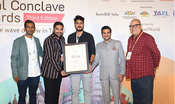 JustWravel Wins Best Adventure Tour Operator Award from Economic Times, Celebrates 8 Years of Connecting Travelers