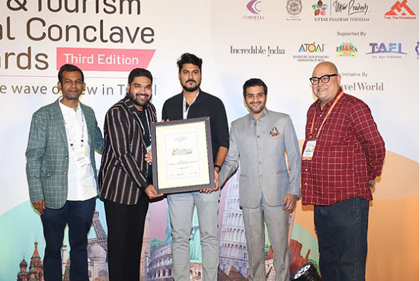 JustWravel Wins Best Adventure Tour Operator Award from Economic Times, Celebrates 8 Years of Connecting Travelers