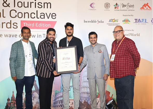 JustWravel Wins Best Adventure Tour Operator Award from Economic Times, Celebrates 8 Years of Connecting Travelers